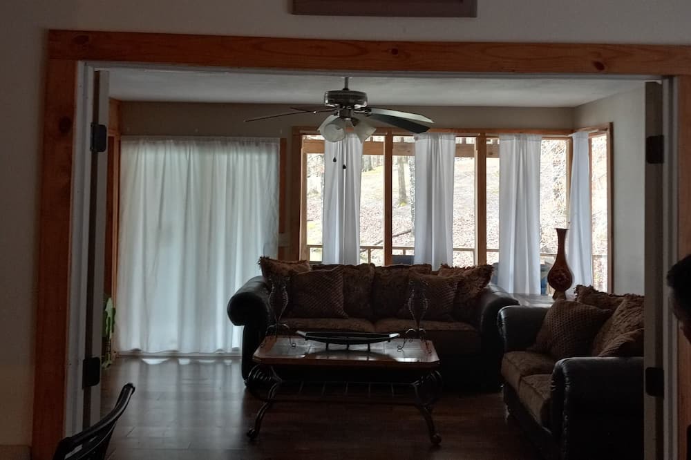 Photo of Livingroom in Myrtle