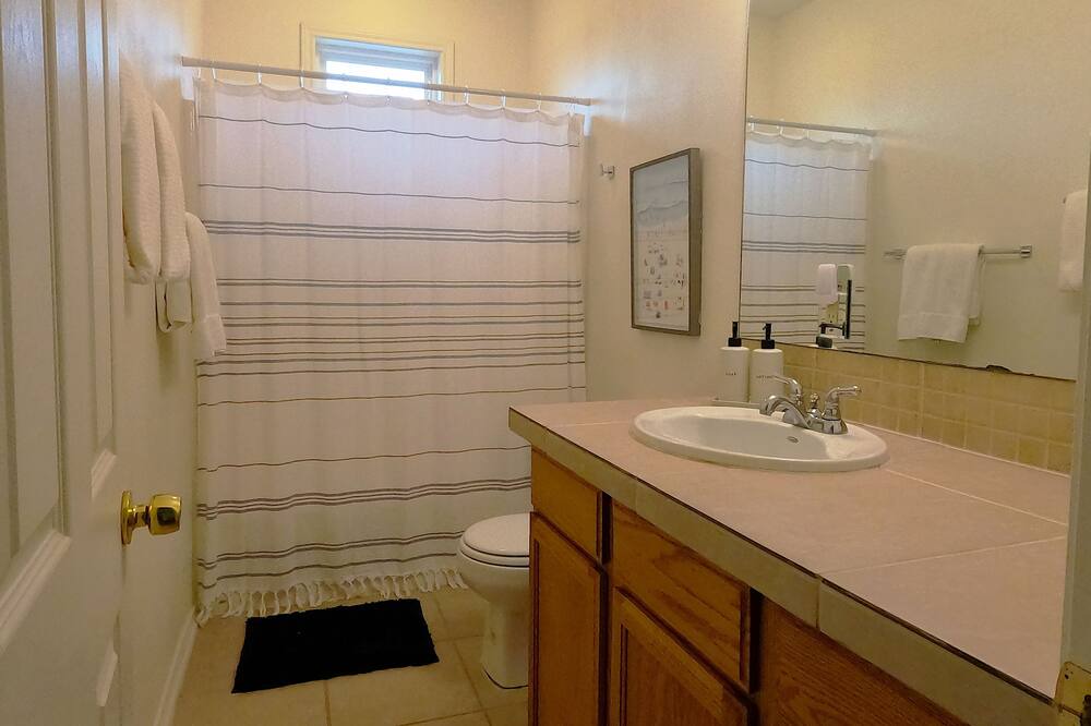 Photo of Bathroom in Port Alto
