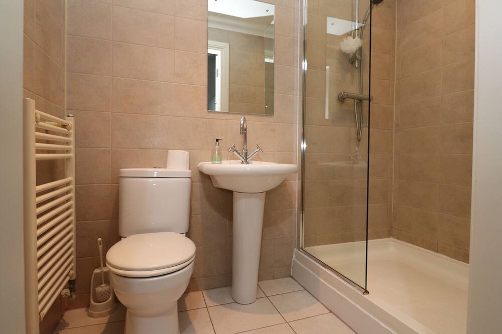 Photo of Bathroom in City Centre Glasgow