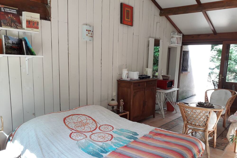 Photo of Bedroom in Menville