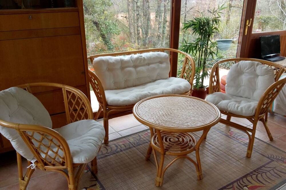 Photo of Livingroom in Menville