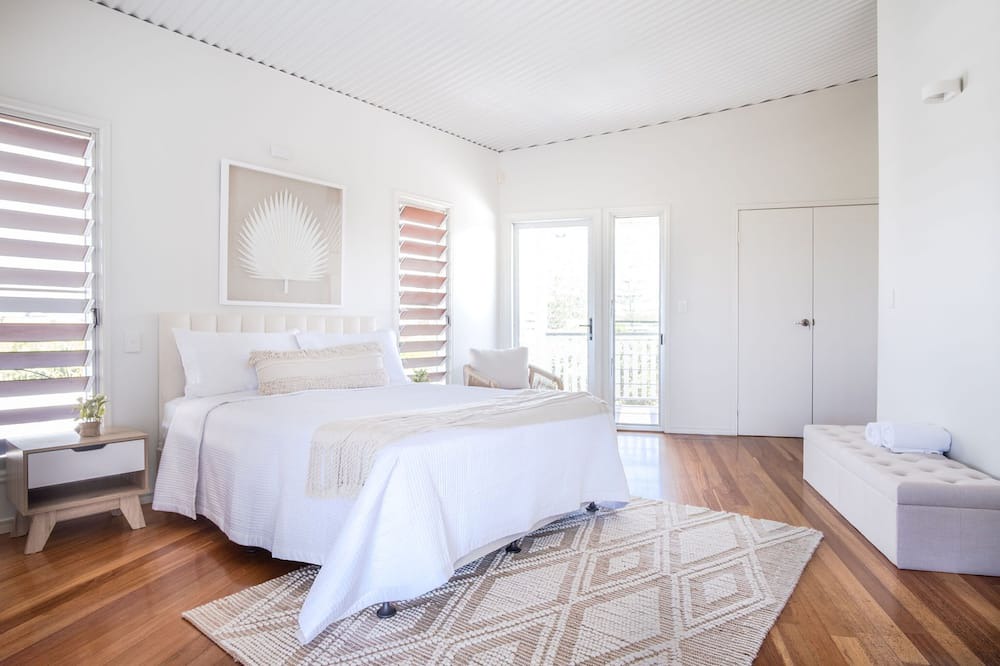 Photo of Others in Twin Waters