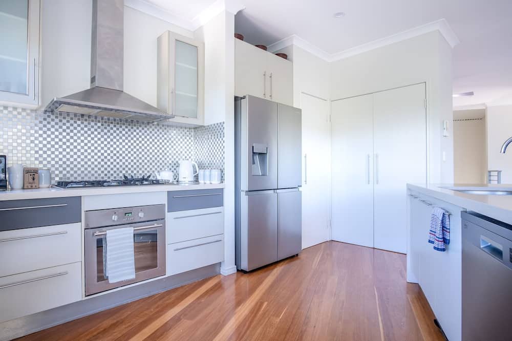 Photo of Others in Twin Waters