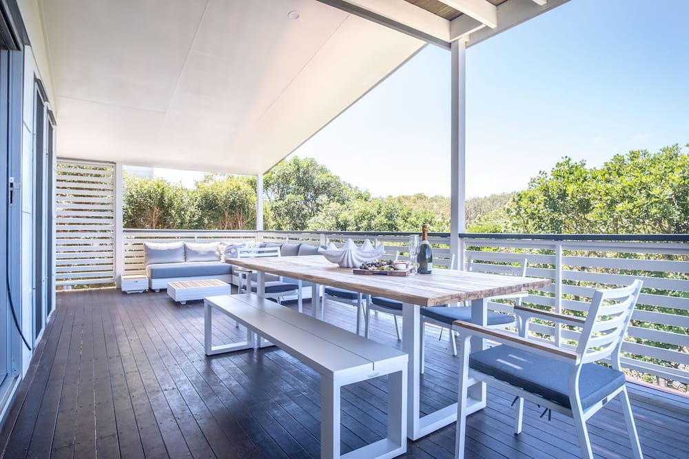 Photo of Others in Twin Waters