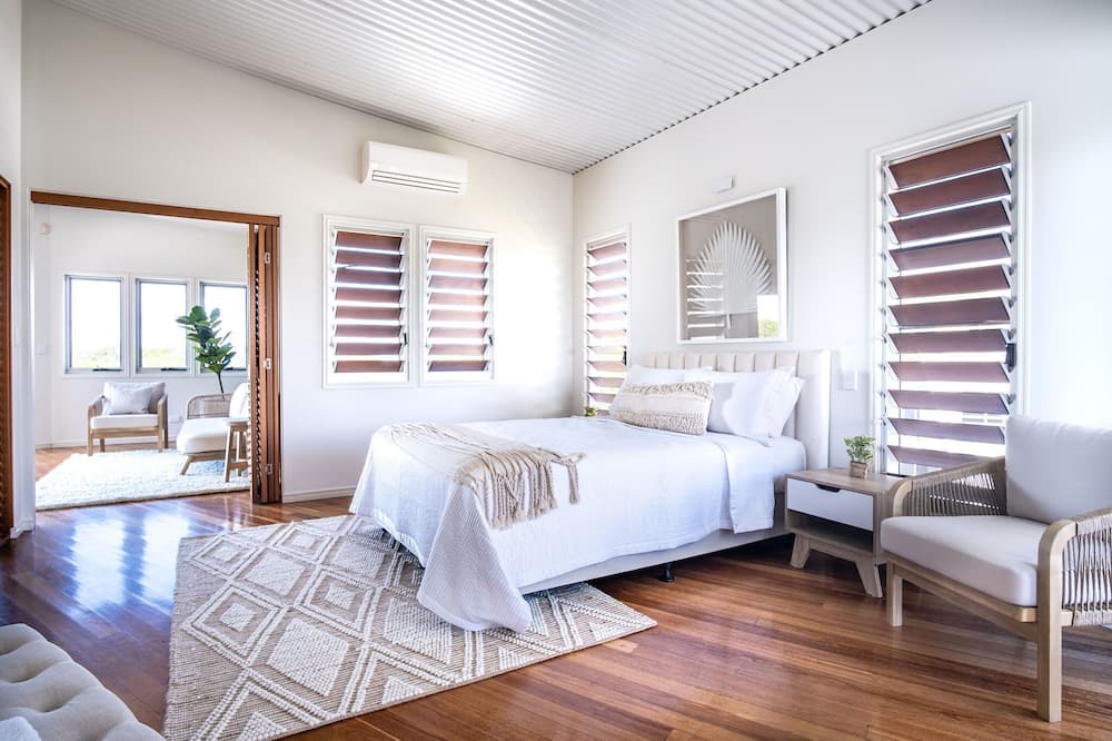 Photo of Bathroom in Twin Waters