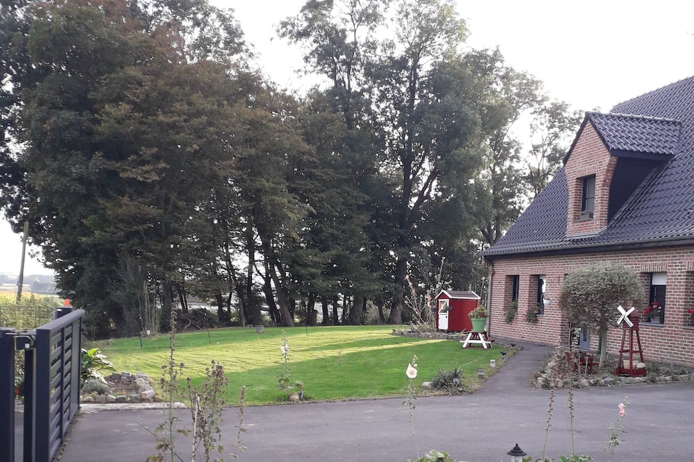 Photo of Others in Cassel