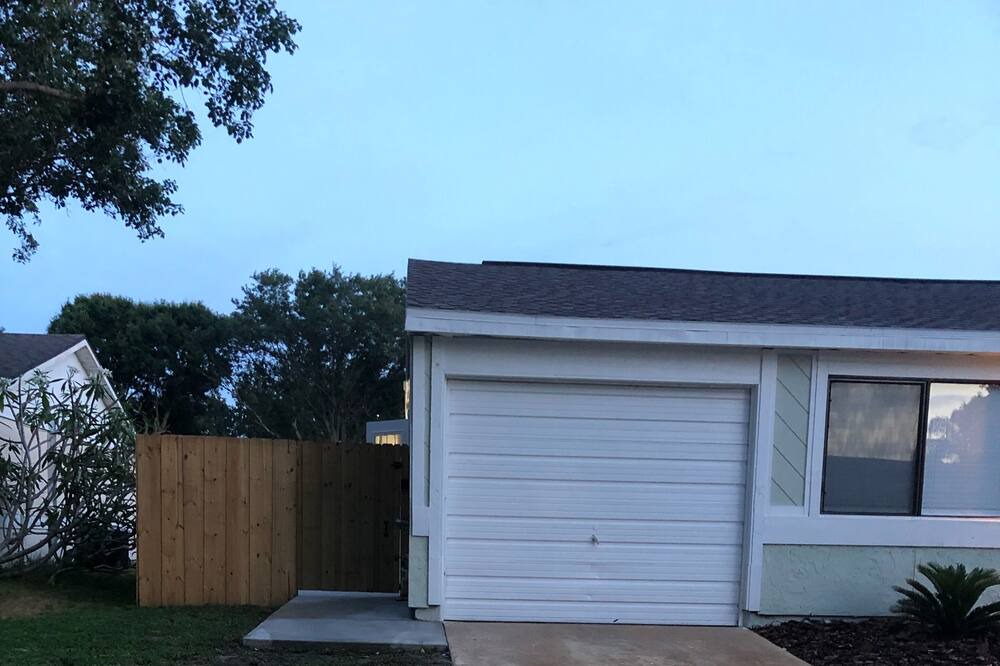 Photo of Outdoor in Oldsmar