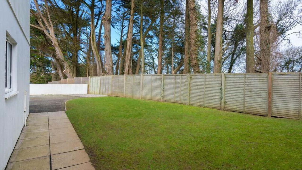 Photo of Others in Trebetherick