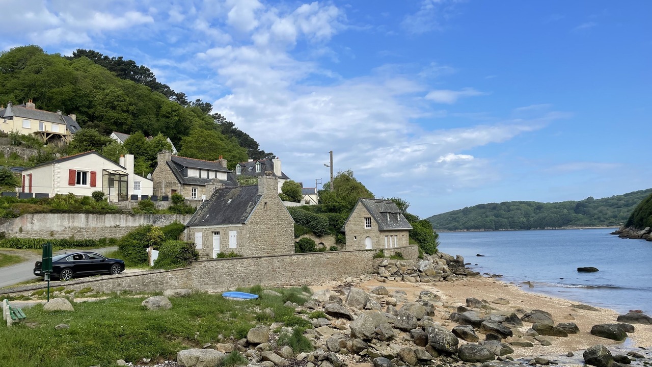 Photo of Others in Becleguer