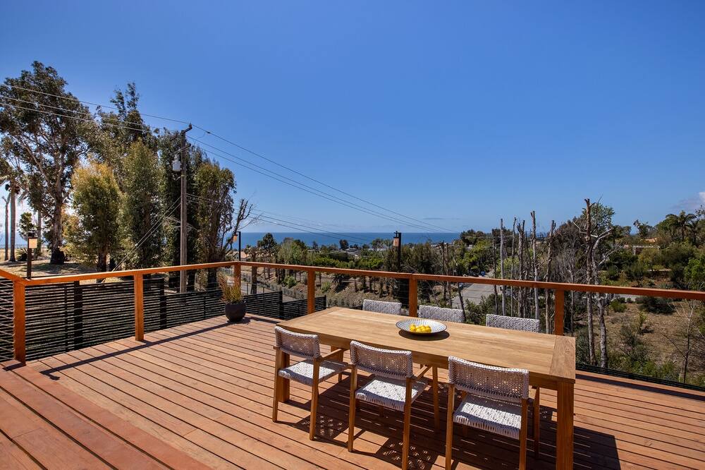 Photo of Patio Balcony in Western Malibu