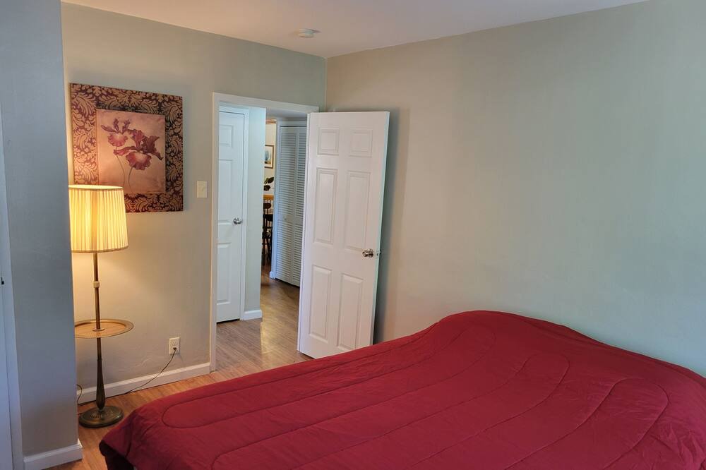 Photo of Bedroom in St. Louis