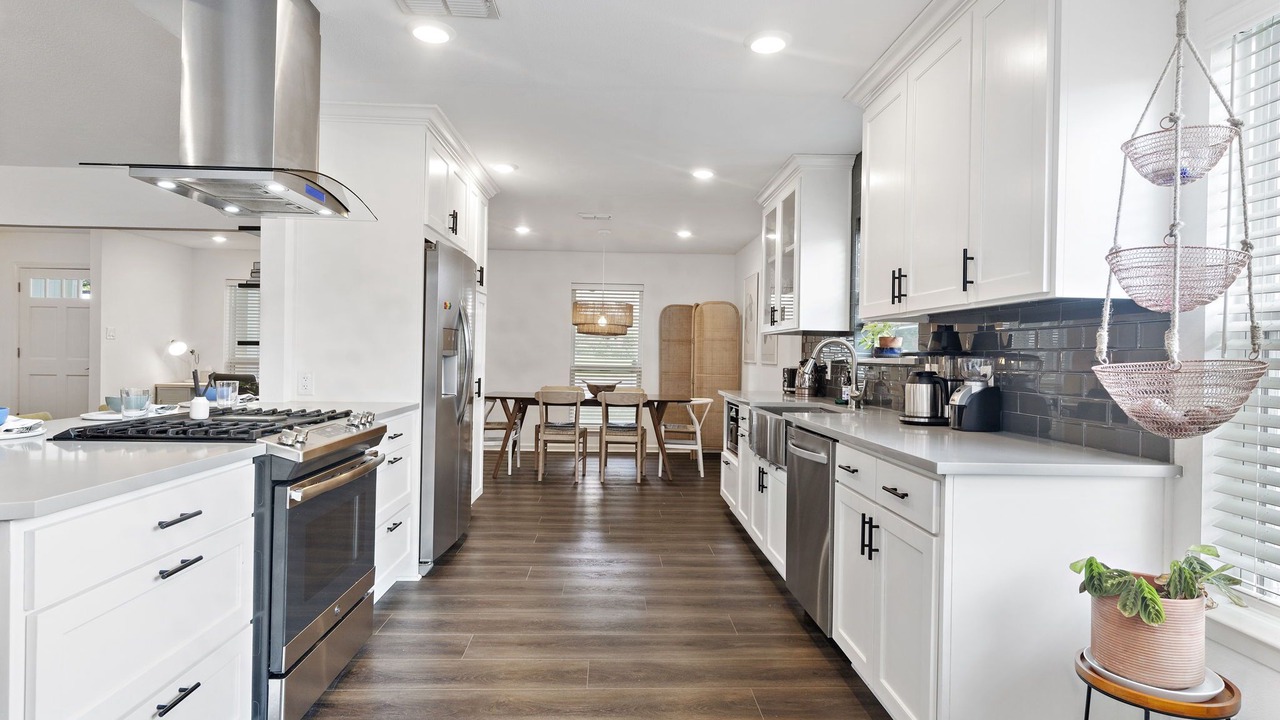 Photo of Kitchen in North Austin Civic Association