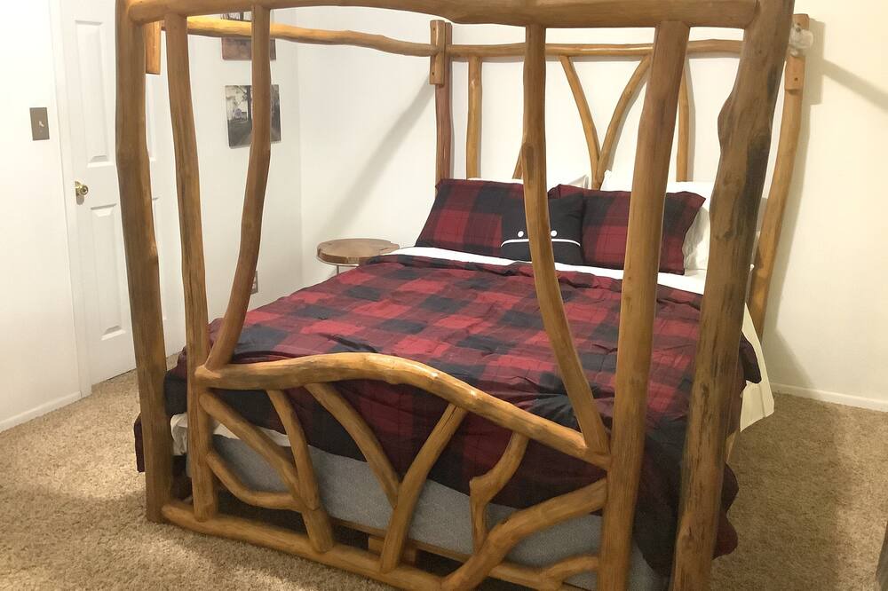 Photo of Bedroom in Eden