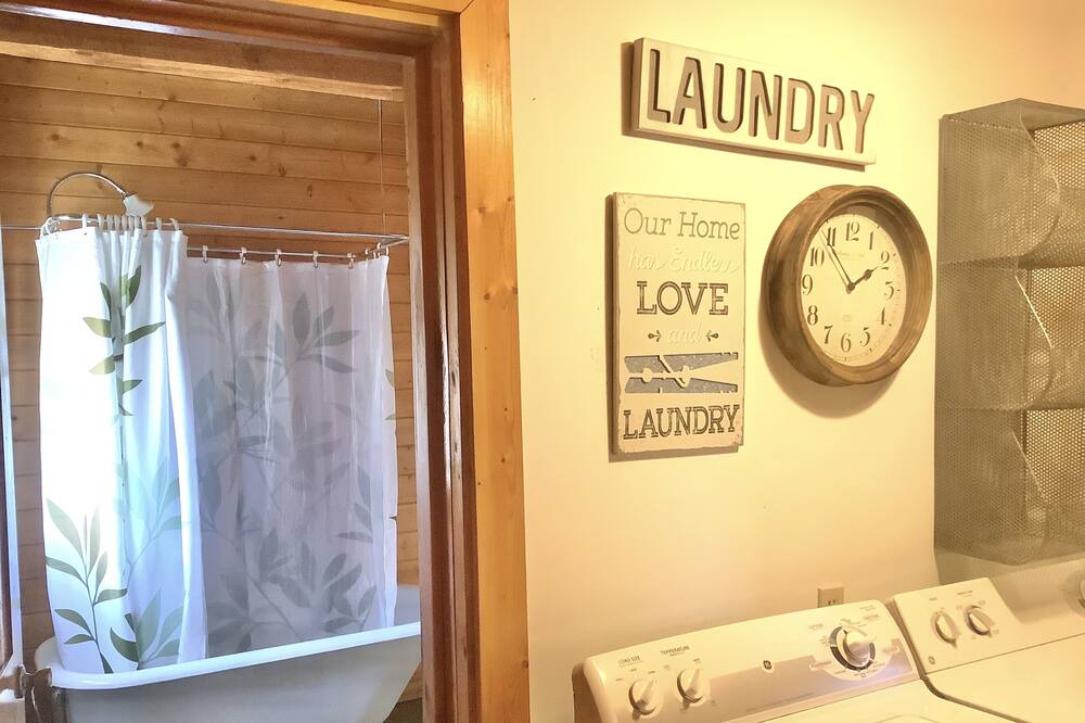 Photo of Bathroom in Eden