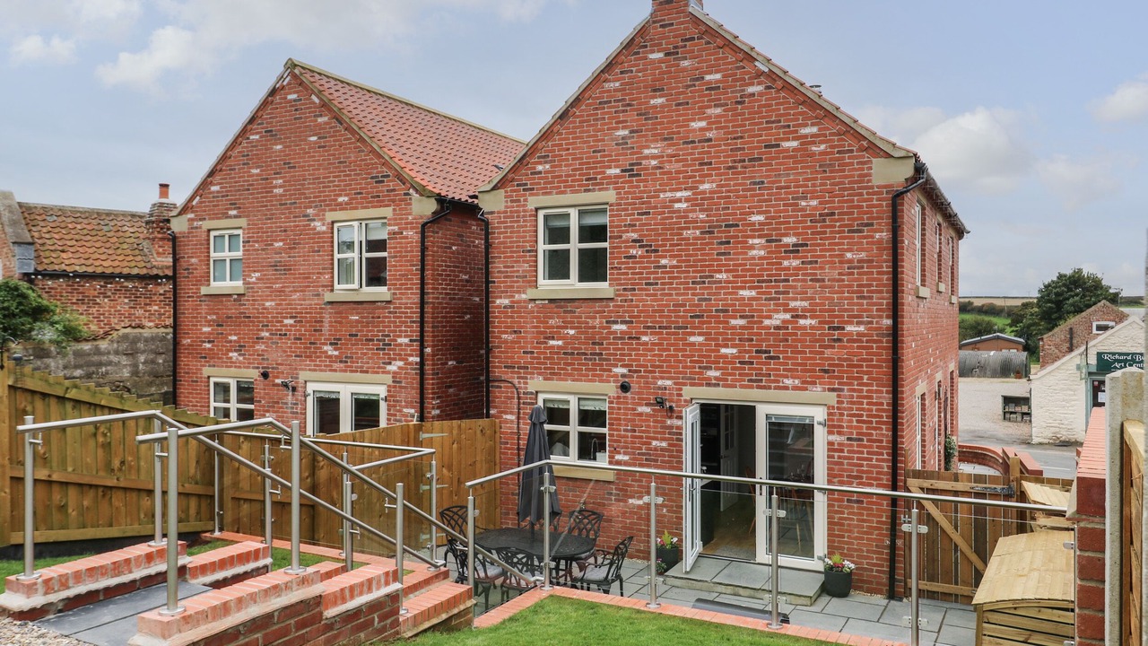 Photo of Others in Buckton