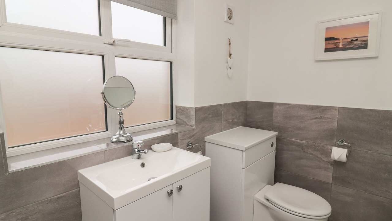 Photo of Bathroom in Buckton