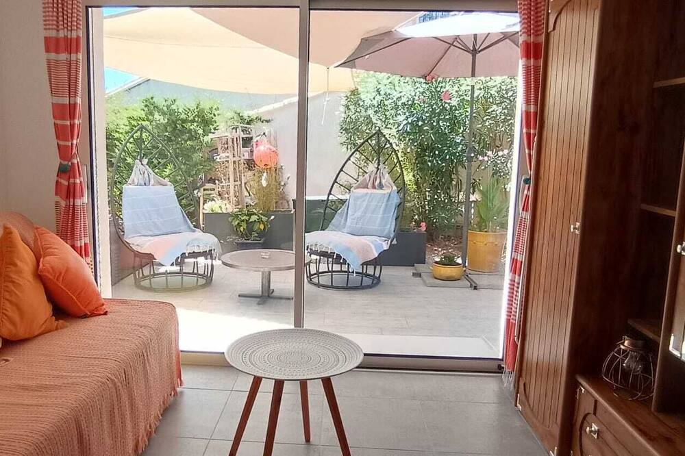 Photo of Livingroom in Bouzigues