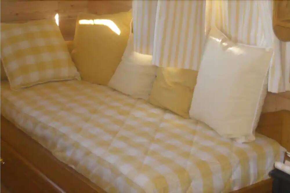 Photo of Bedroom in Chomelix