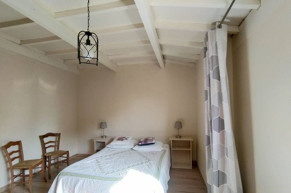 Photo of Bedroom in Ville-sous-Anjou