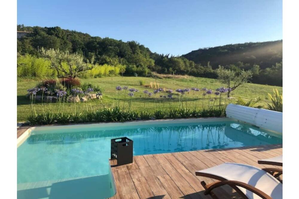 Photo of Outdoor in Banne