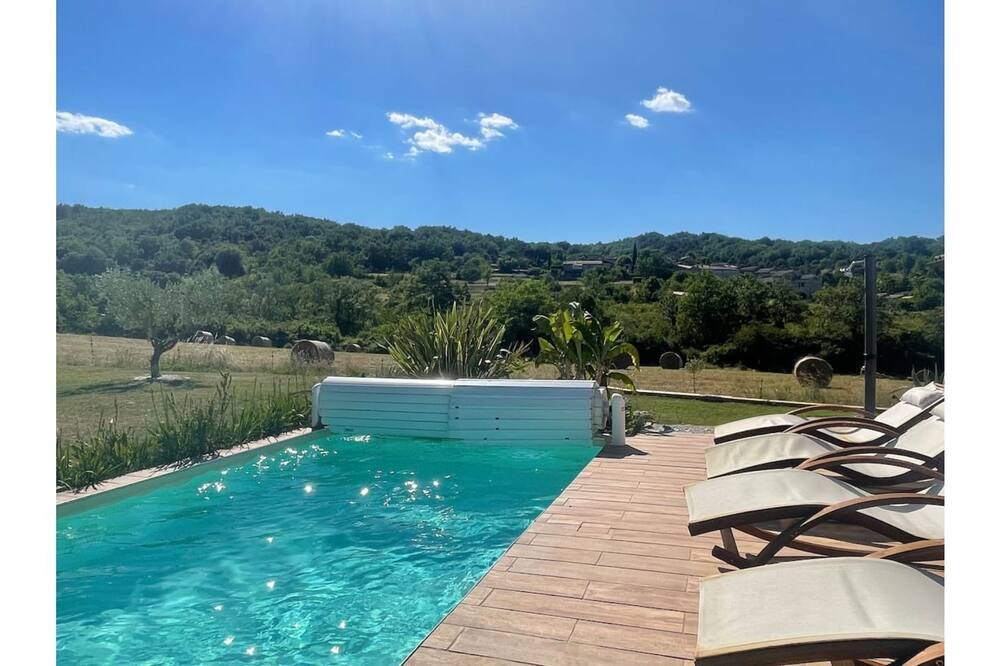 Photo of Outdoor in Banne