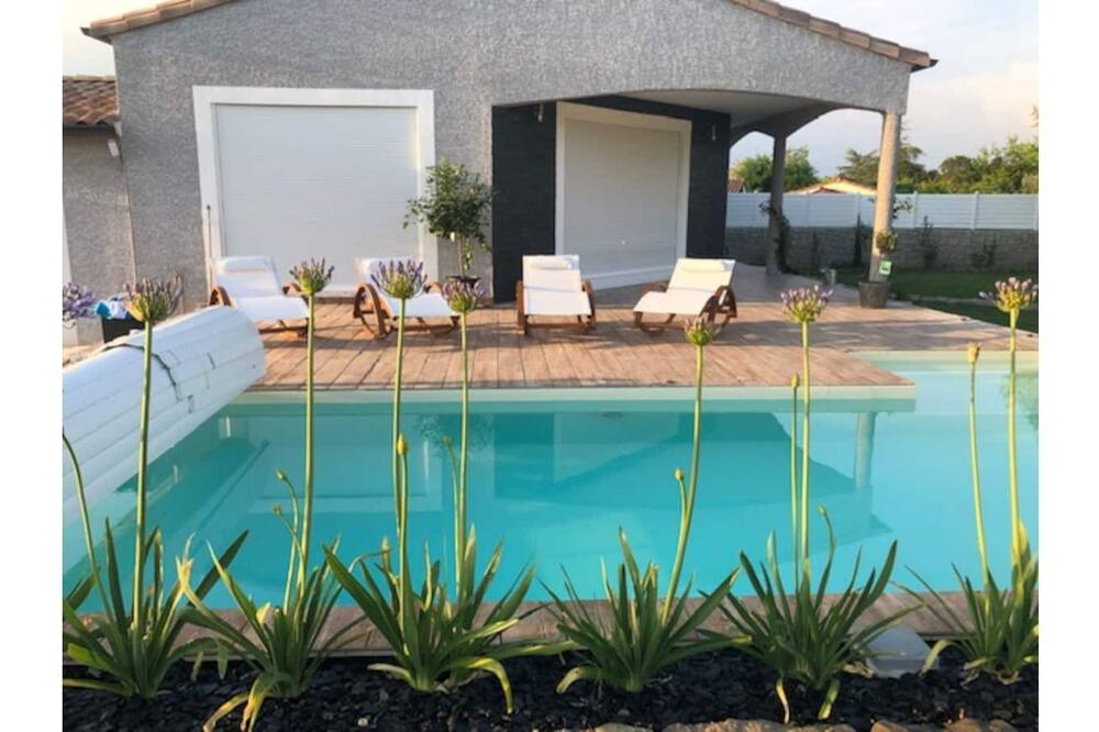 Photo of Outdoor in Banne