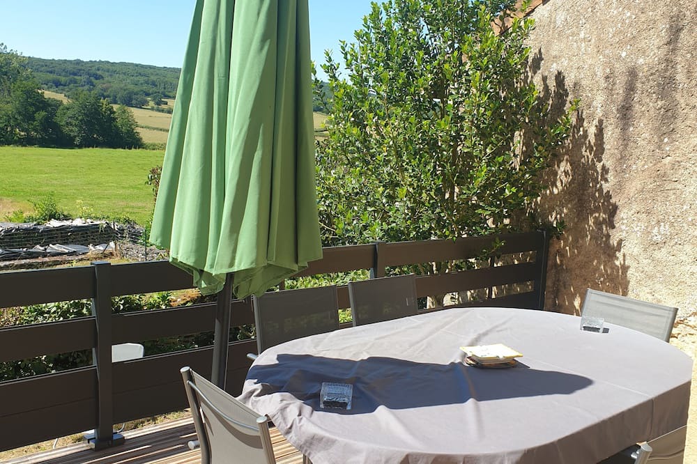 Photo of Patio Balcony in Germagny