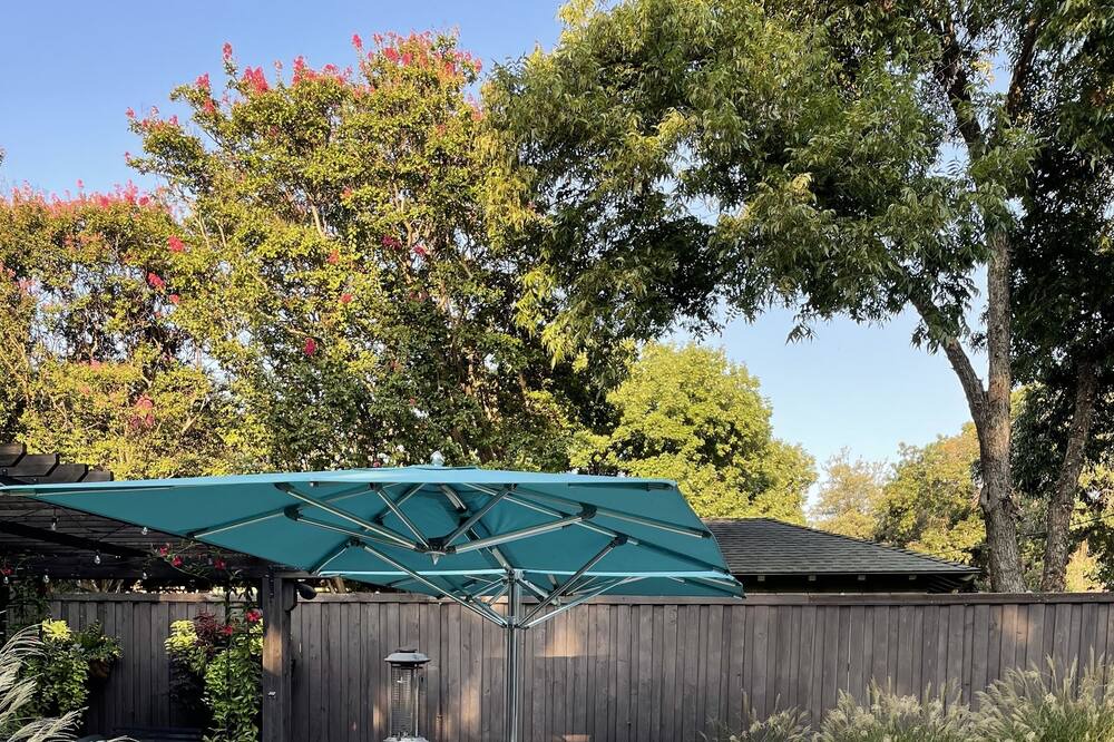 Photo of Outdoor in Preston Hollow