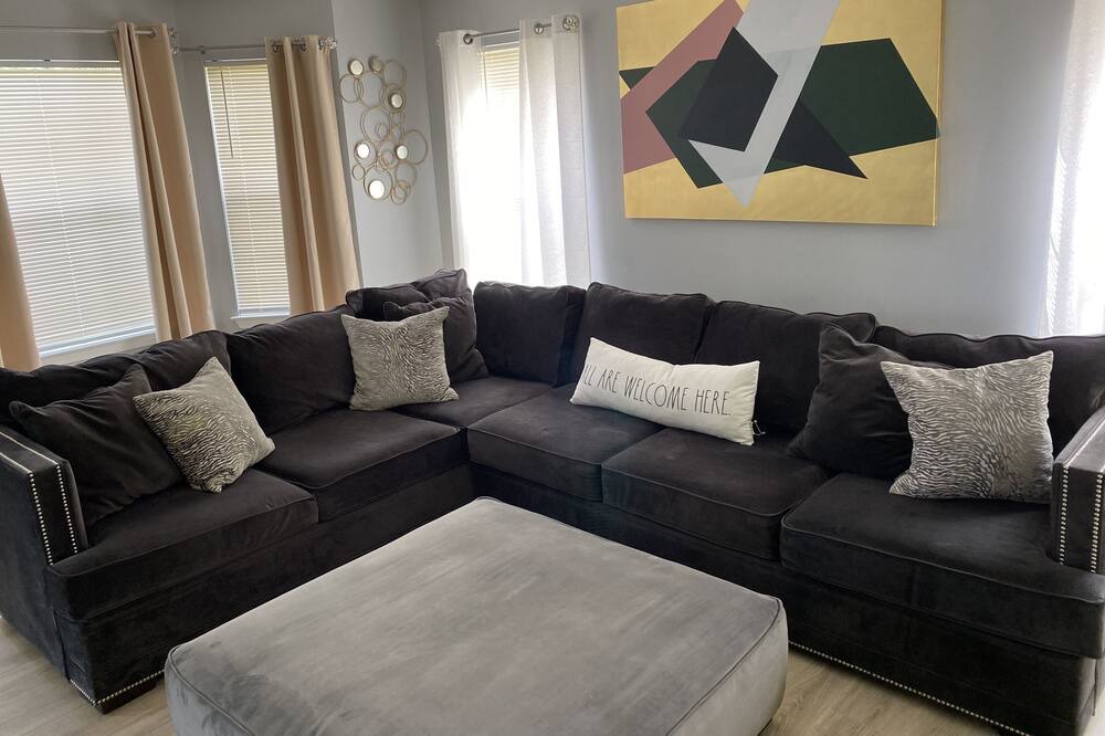 Photo of Livingroom in Ellenwood