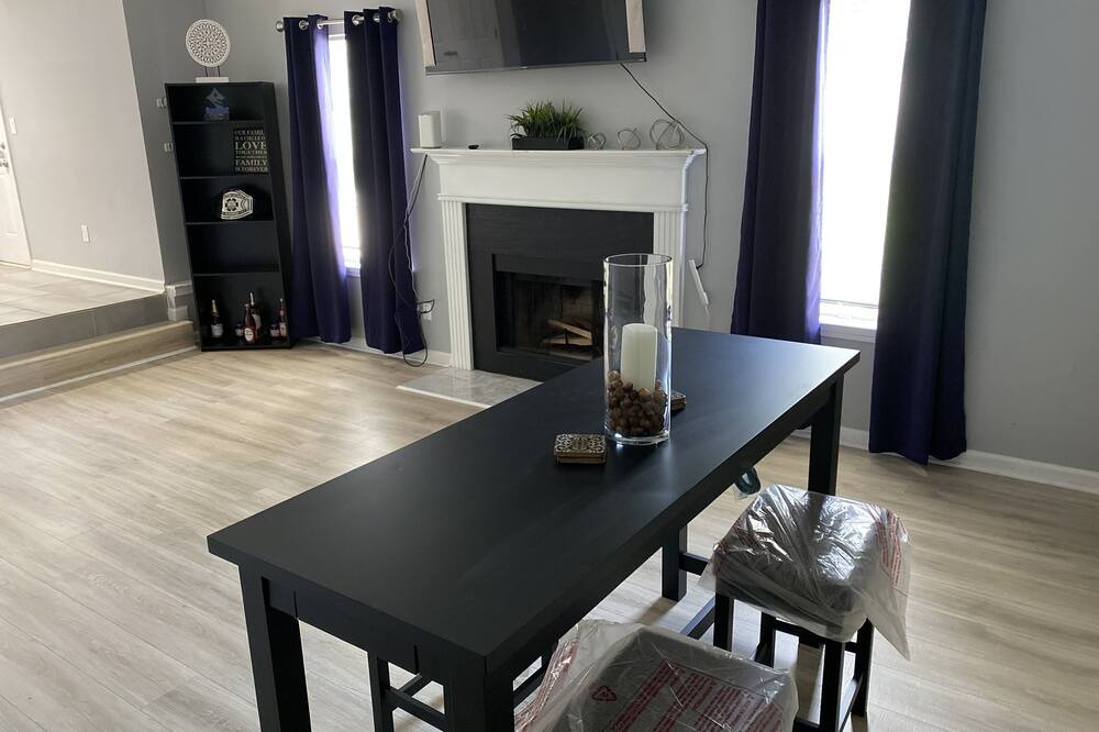 Photo of Bedroom in Ellenwood