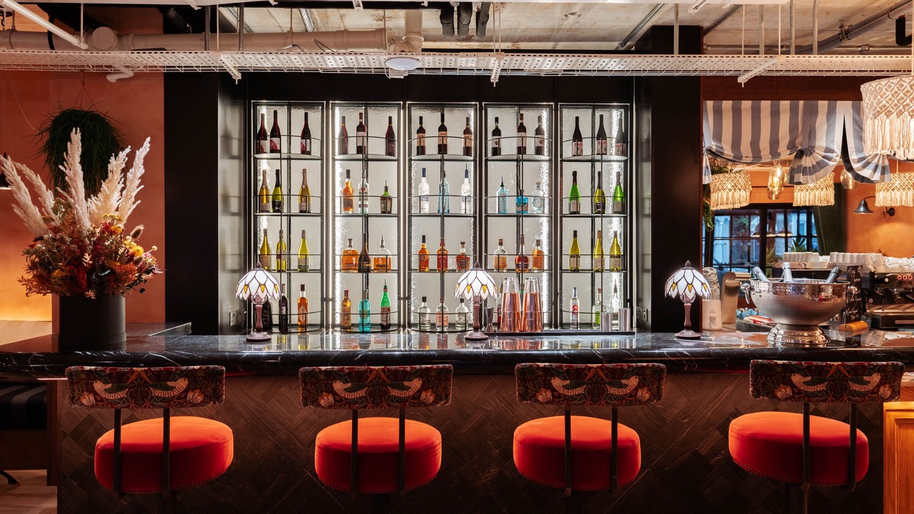 Photo of Others in Chiswick