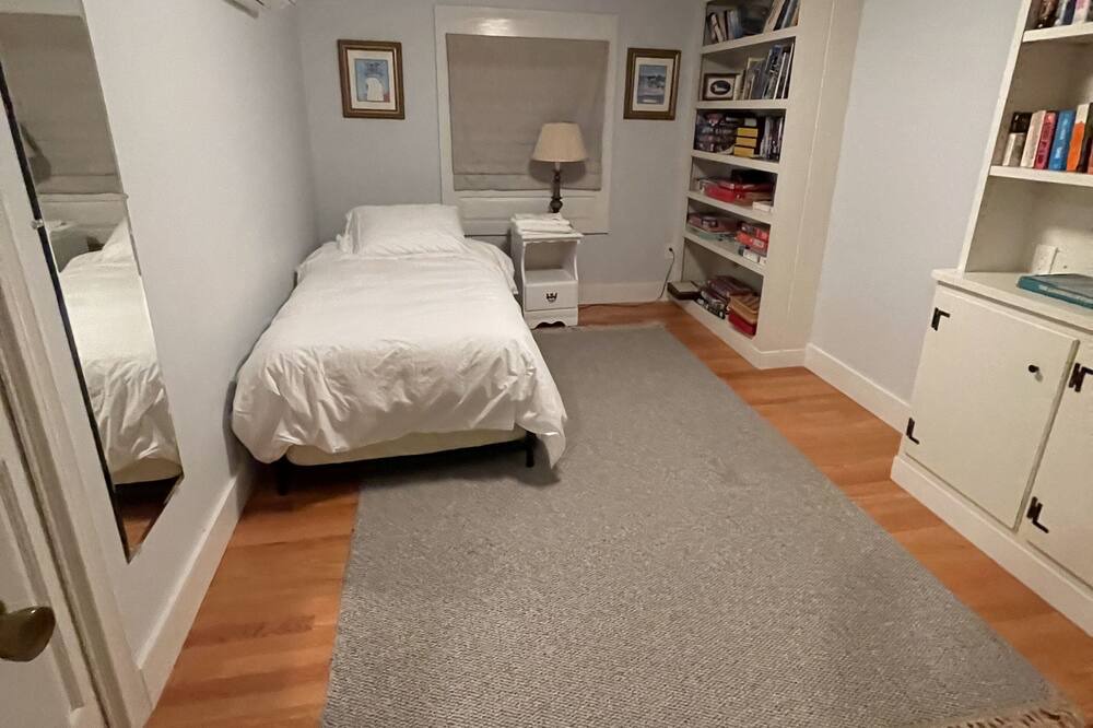 Photo of Bedroom in Katama