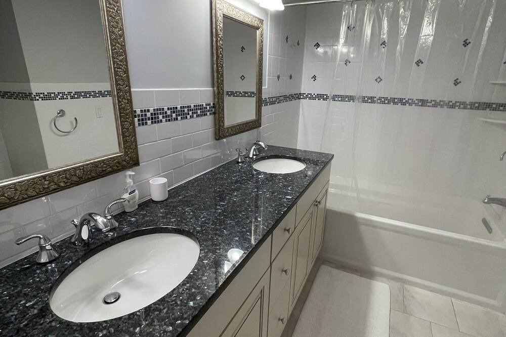 Photo of Bathroom in Katama