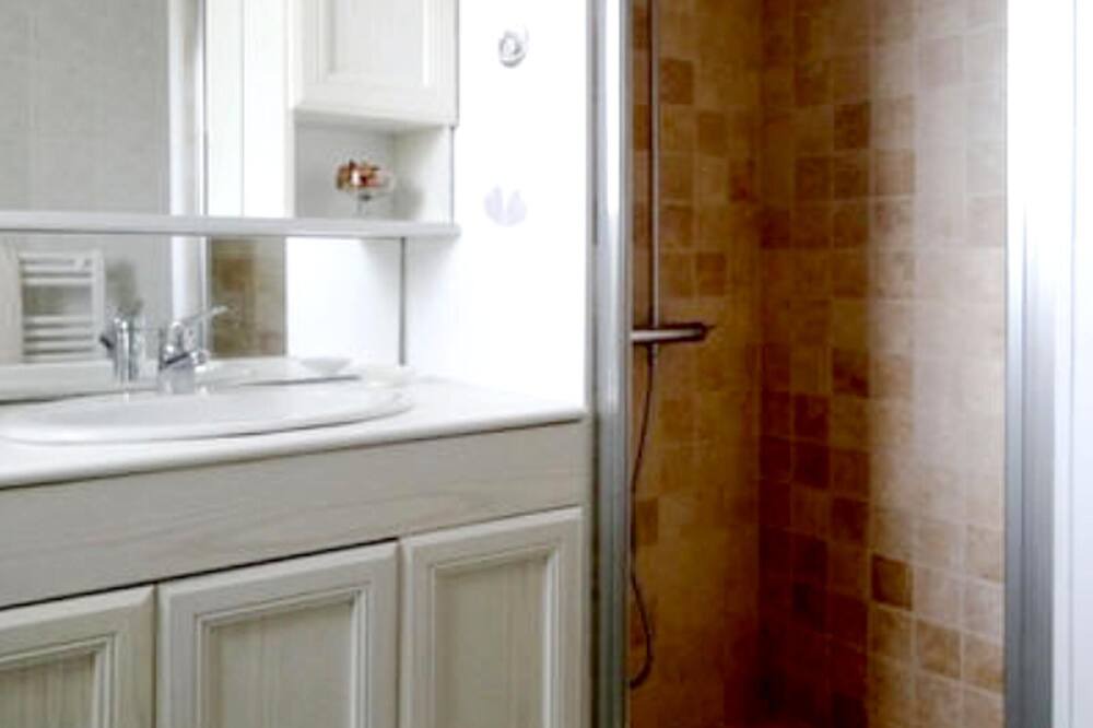 Photo of Bathroom in La Taillee