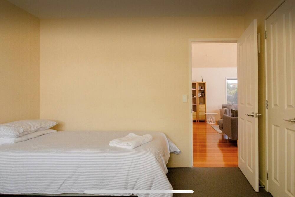 Photo of Bedroom in Matarangi