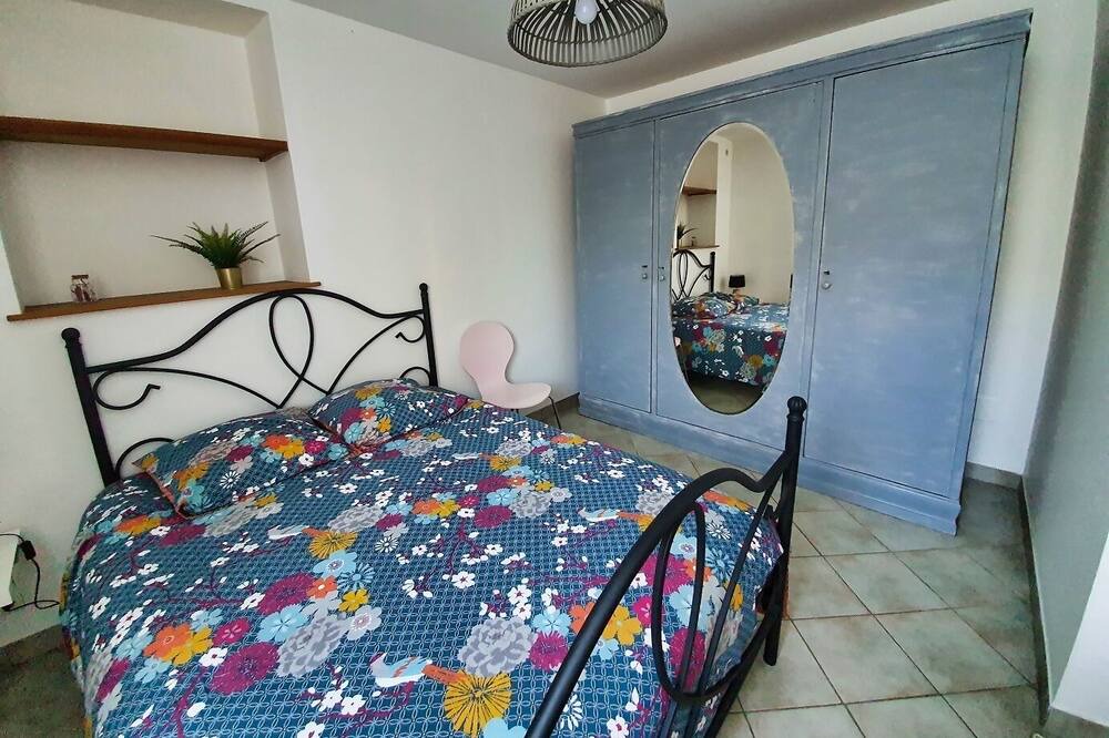 Photo of Bedroom in Mende