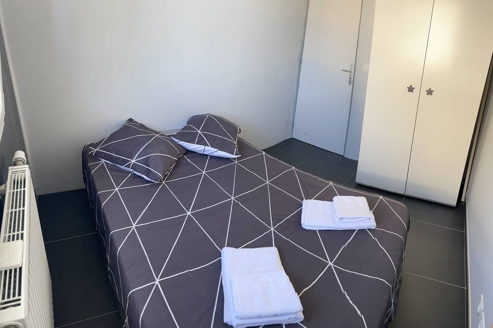 Photo of Bedroom in Quartier Villeneuve - Village-Olympique