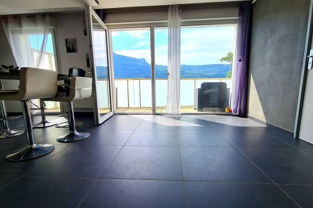 Photo of Bedroom in Quartier Villeneuve - Village-Olympique