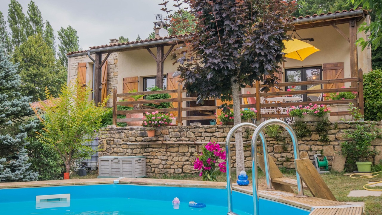 Photo of Outdoor in Blanquefort-sur-Briolance