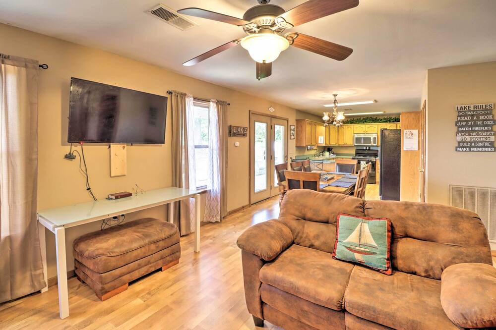Photo of Bedroom in Greers Ferry