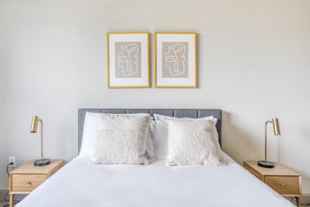Photo of Bedroom in Triangle State