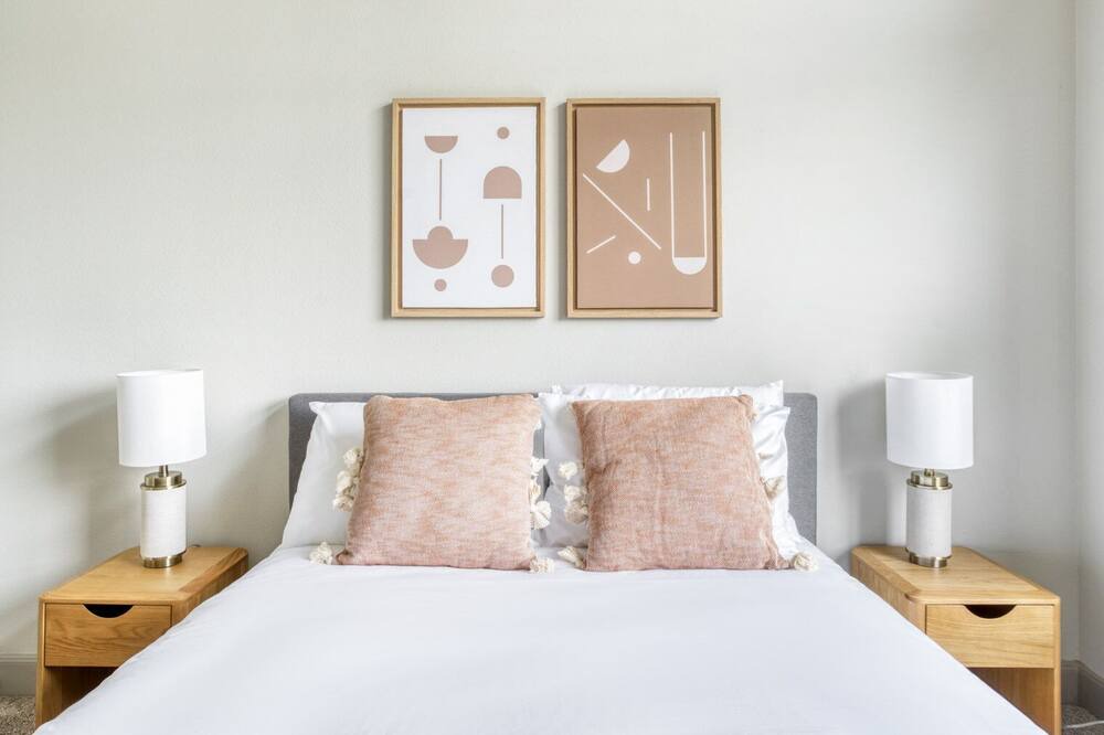 Photo of Bedroom in Triangle State