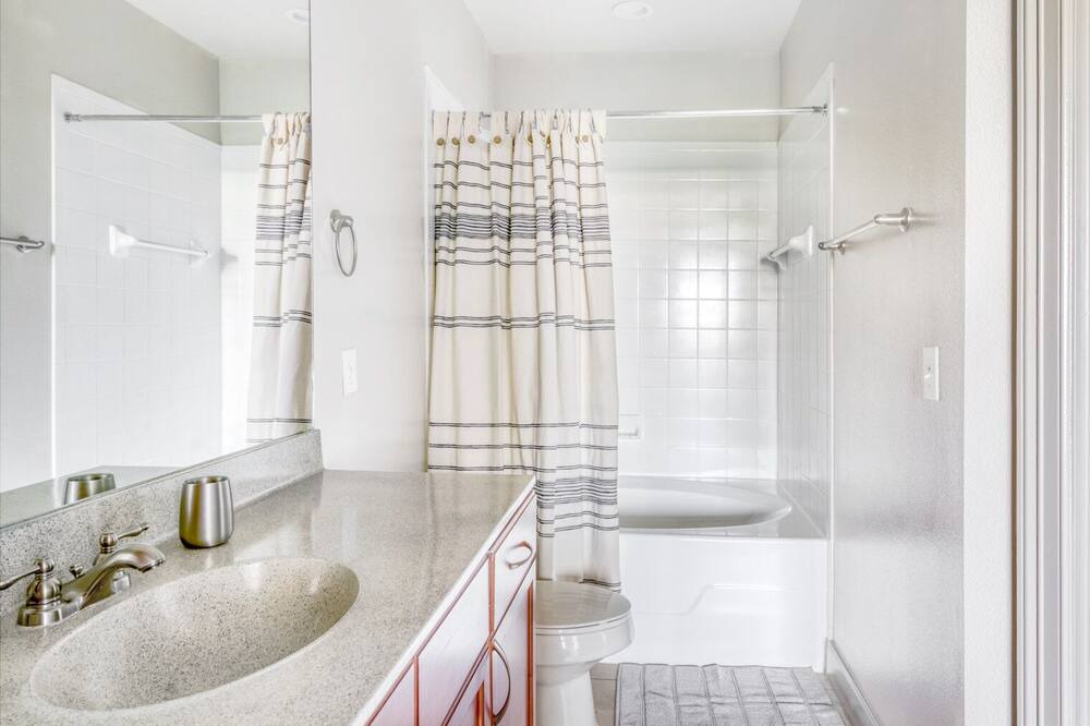 Photo of Bathroom in Triangle State
