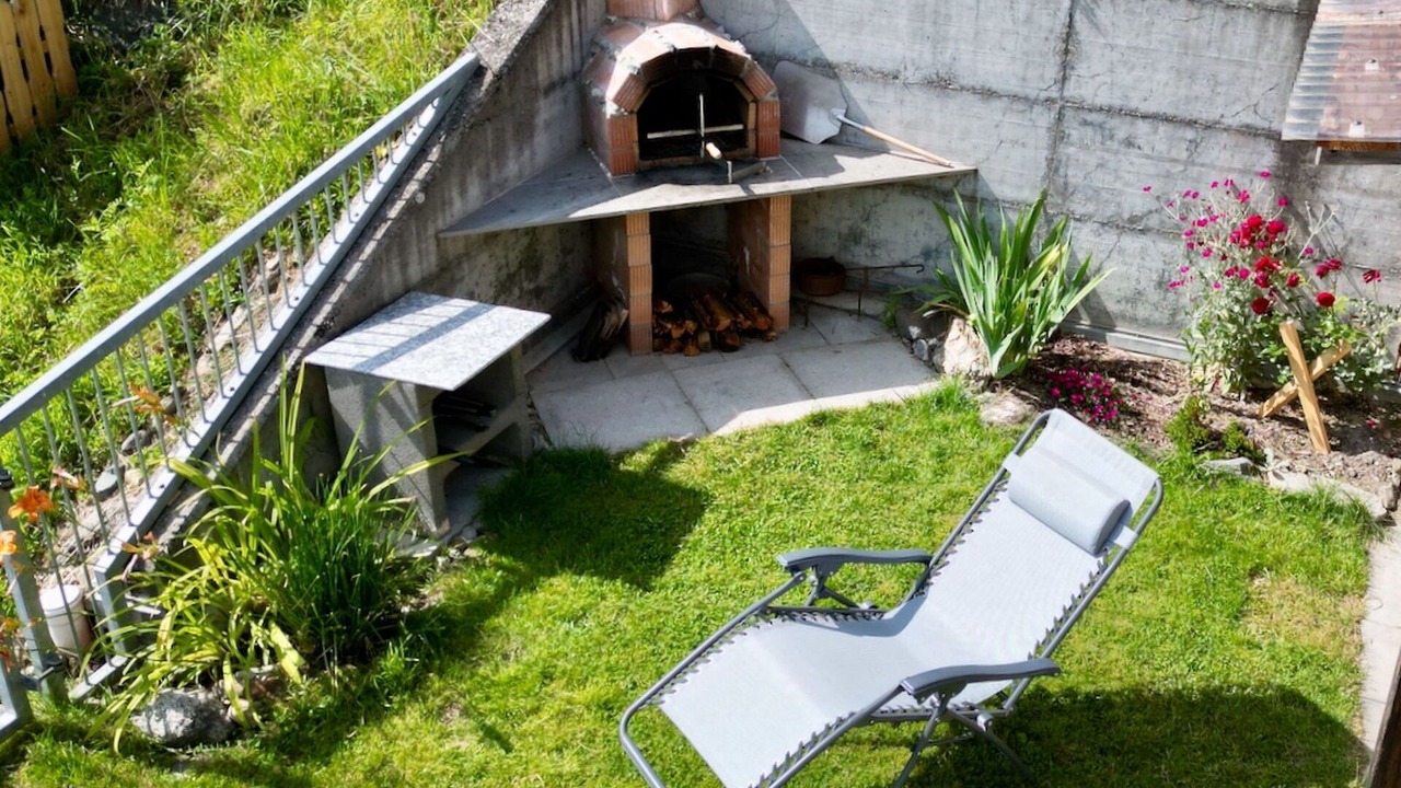 Photo of Outdoor in Pany