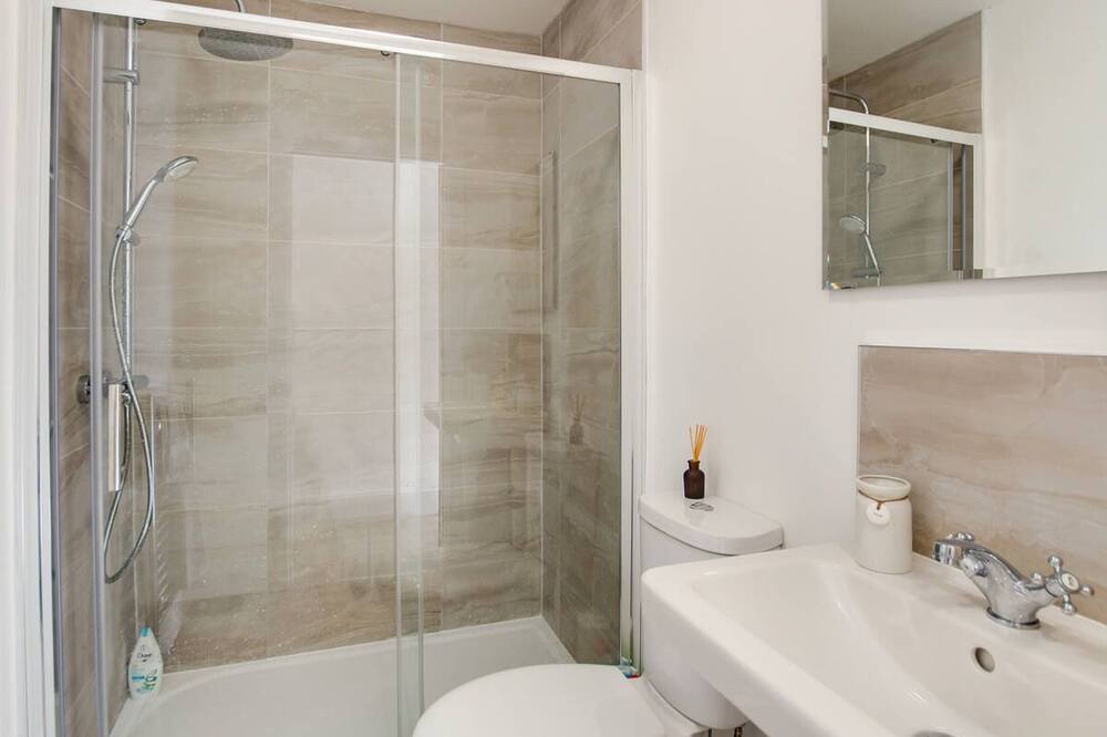 Photo of Bathroom in Usk