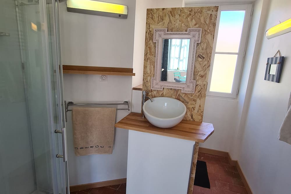 Photo of Bathroom in Langesse