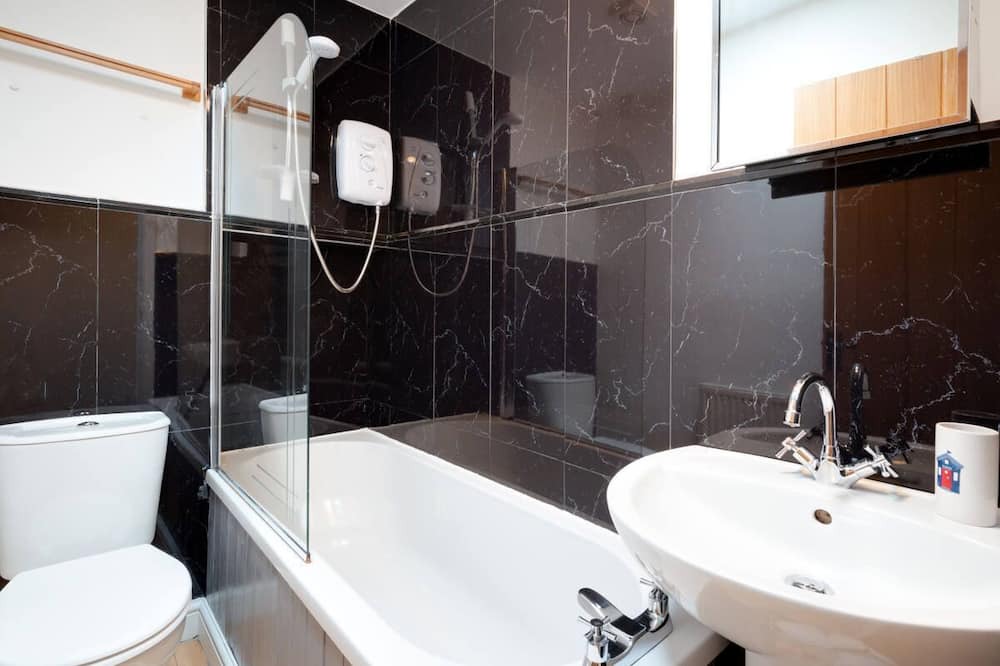 Photo of Bathroom in Cwmtirmynach