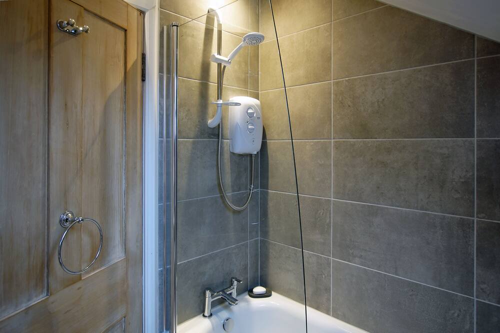 Photo of Bathroom in Inverkip