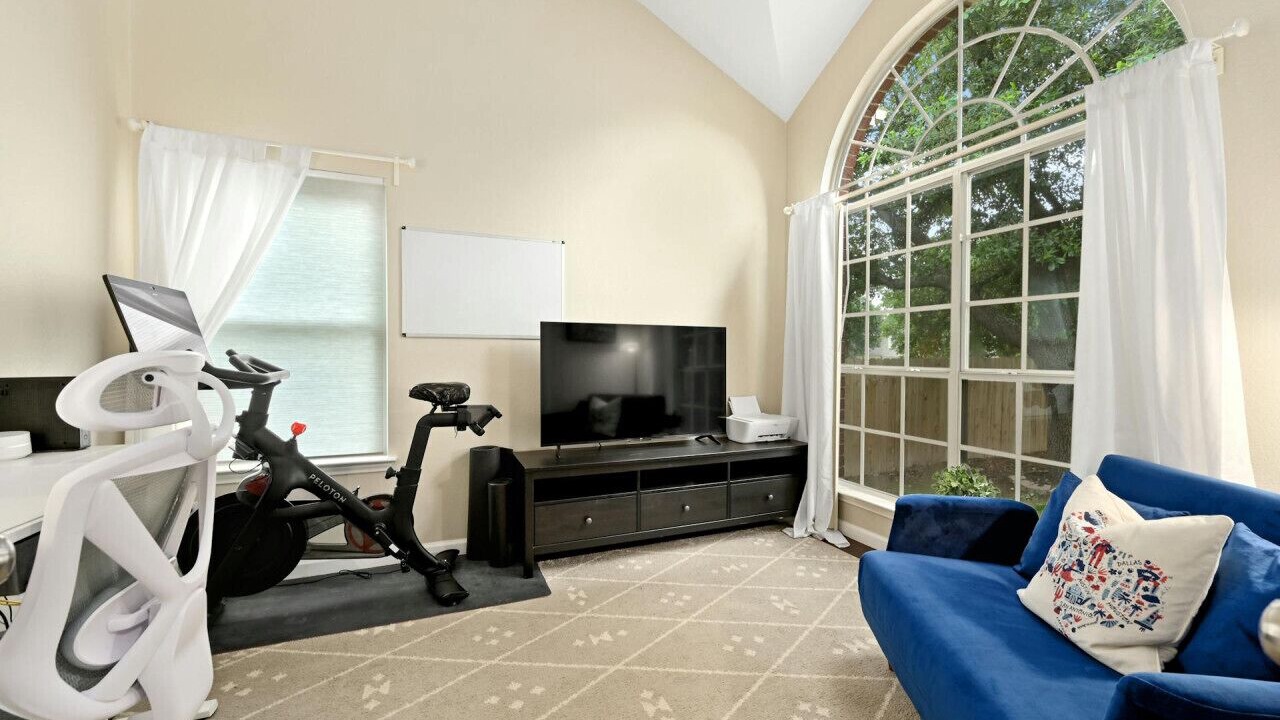 Photo of Livingroom in Pflugerville