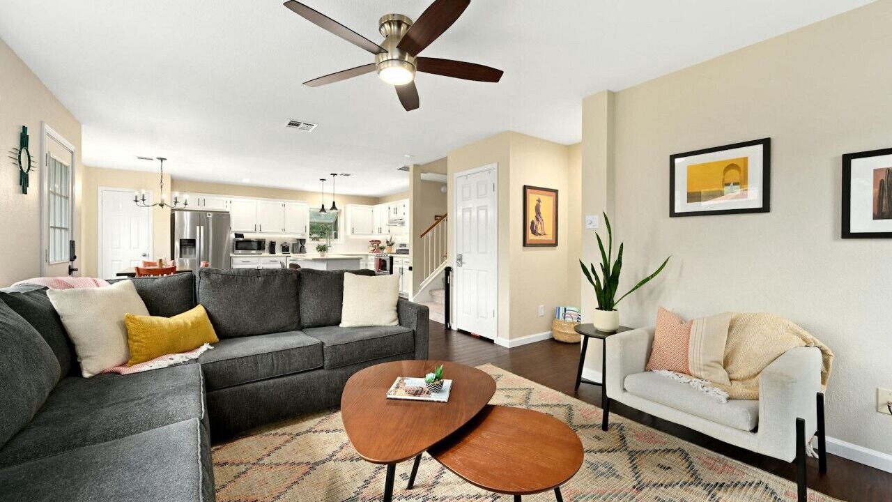 Photo of Livingroom in Pflugerville
